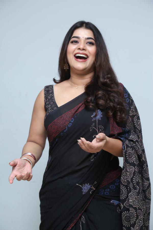 Yamini Bhaskar (62)