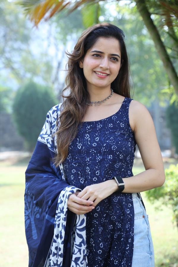 Ashika Ranganath (23)