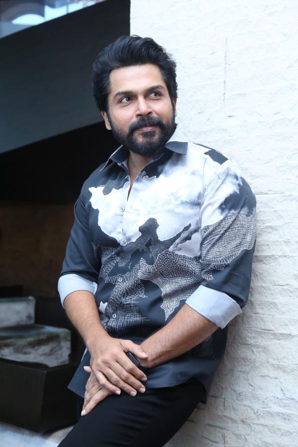 Karthi (40)