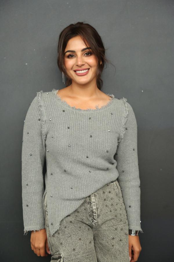 Samyuktha Menon (18)