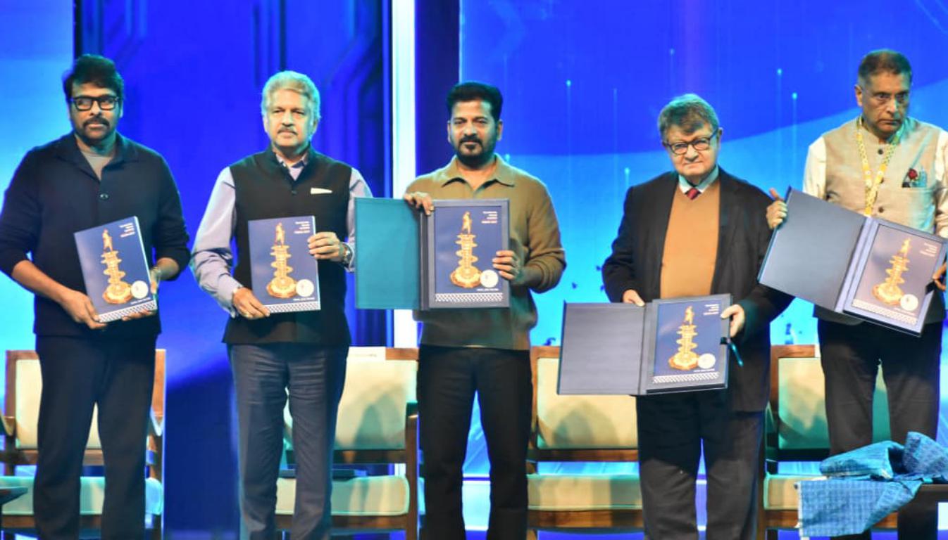 WhatsApp Image 2025-12-10 at 07.20.44