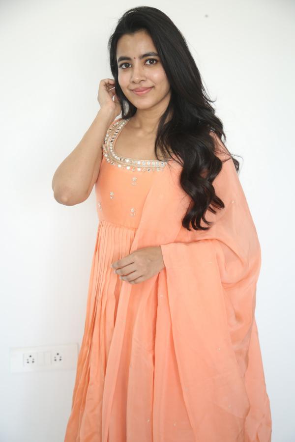 Shivani Nagaram (61)