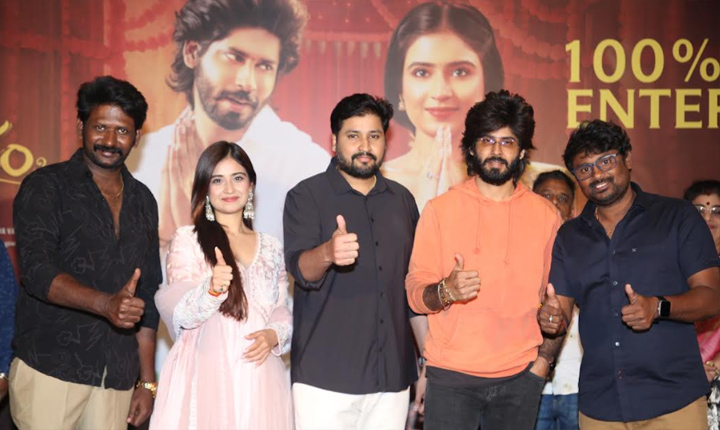 Grand Success Meet of “Sumathi Sathakam” Held in a Celebratory Manner Grand Success Meet of “Sumathi Sathakam” Held in a Celebratory Manner