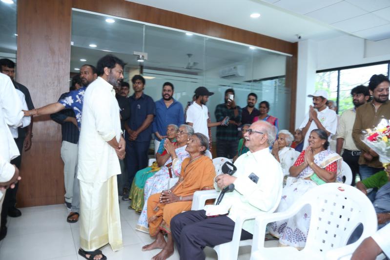 CHIRU (255)