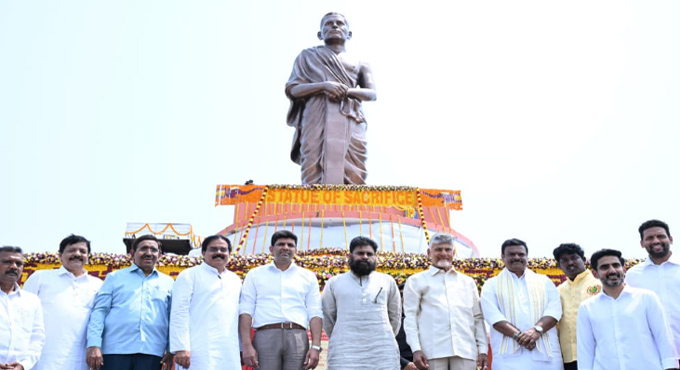 CM unveiles 58 ft bronze statue of Potti Sriramulu in Amaravati