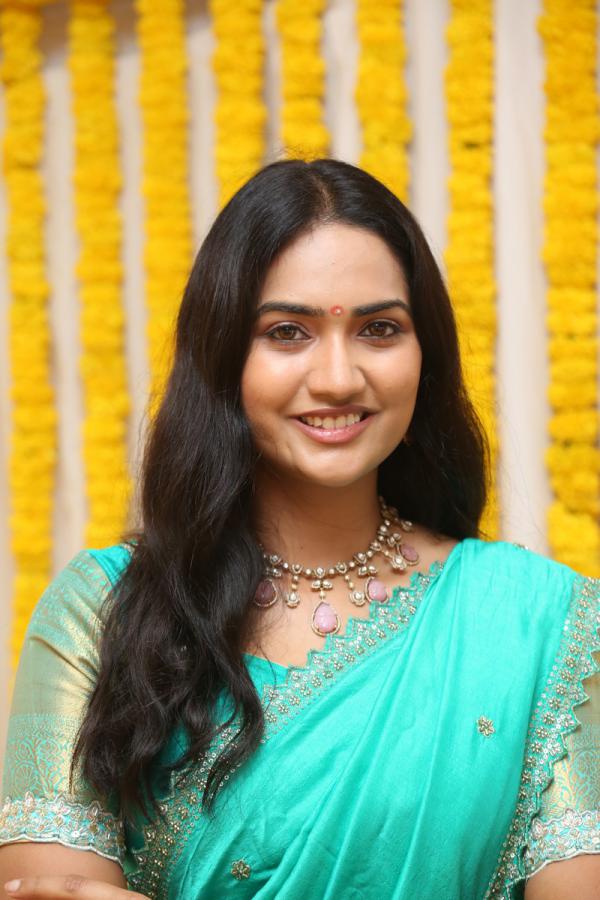 Kajal Chowdary (1)