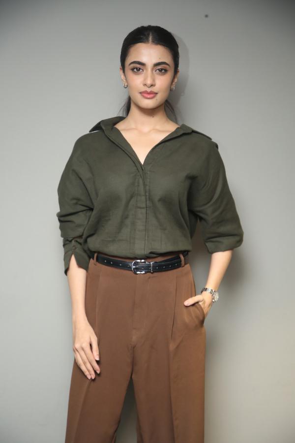 Rhea Singha (17)