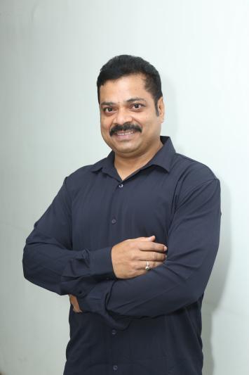 Vichithra (6)