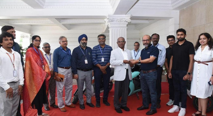 SRM Institute of Science & Technology and Ather Energy Join Hands to Power India’s EV Talent Pipeline SRM Institute of Science & Technology and Ather Energy Join Hands to Power India’s EV Talent Pipeline