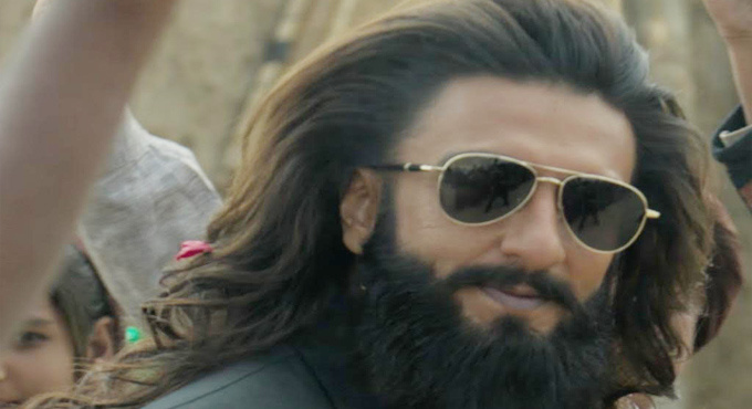 ‘Dhurandhar’ Roars Loud: Ranveer Singh Becomes the Face of a New Box Office Age