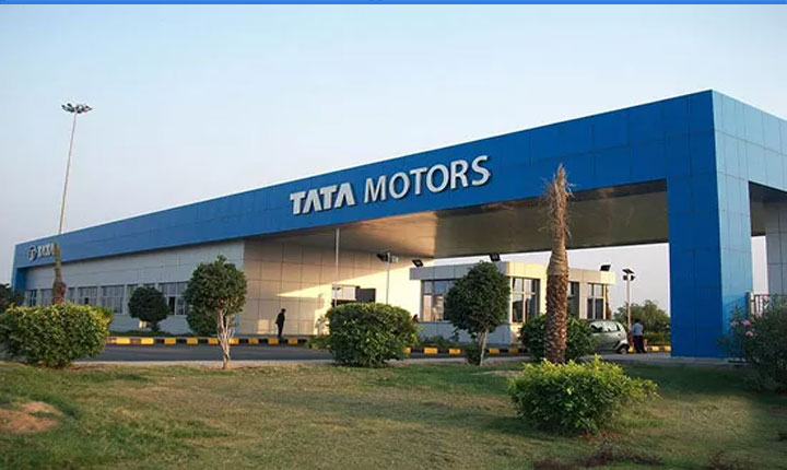 Tata Motors Lucknow Plant Celebrates Production Milestone of 10 Lakh Commercial Vehicles