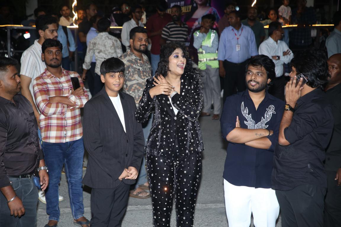 9H6A6323_2000x1333