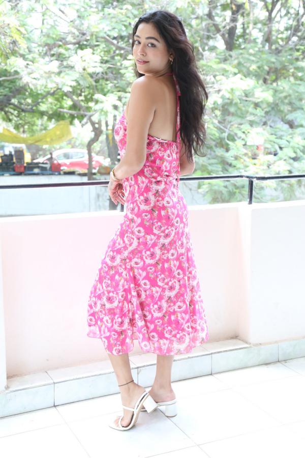Kajal Tiwari (34)