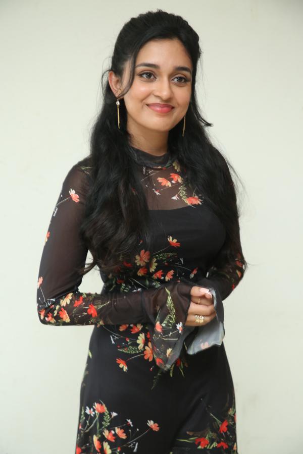 Nidhi Pradeep (12)