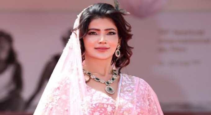 Sonia Bansal Brings Desi Glamour to Cannes Sonia Bansal Brings Desi Glamour To Cannes