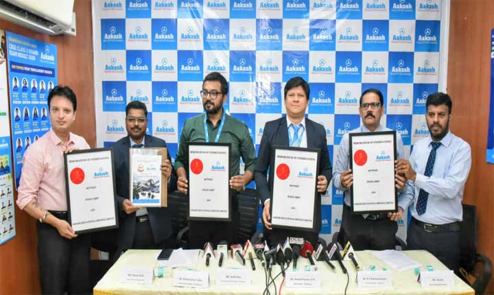 Aakash Educational Services Signs Major Mous With Indian Army And Paramilitary Forces To Provide Comprehensive Education Scholarships 