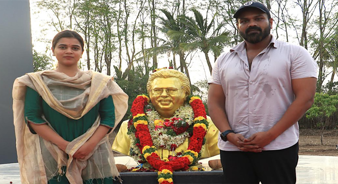 ‘RawKing’ Manoj Manchu Cleans Dasari Narayana Rao’s Samadhi, Returns with Mounika Bhuma Manchu to Pay Tribute Rawking Manoj Manchu Cleans Dasari Narayana Raos Samadhi Returns With Mounika Bhuma Manchu To Pay Tribute
