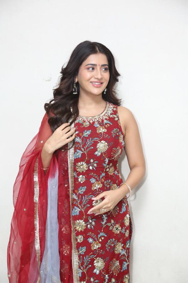 Rashi Singh (7)
