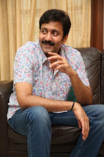 Vadde Naveen (32)
