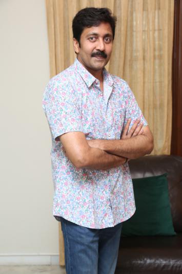 Vadde Naveen (43)