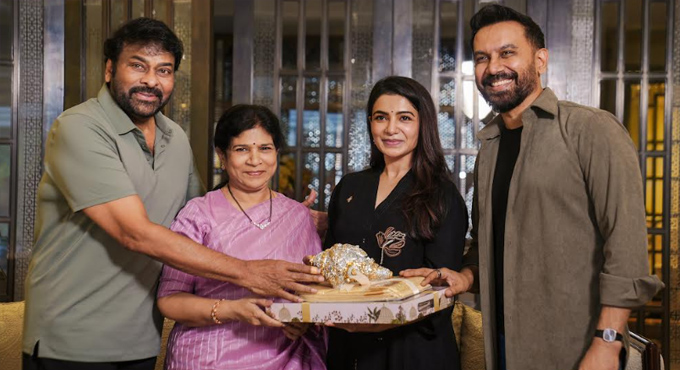 Megastar Chiranjeevi and Mrs. Surekha Congratulate the Maa Inti Bangaaram Team Megastar Chiranjeevi And Mrs Surekha Congratulate The Maa Inti Bangaaram Team