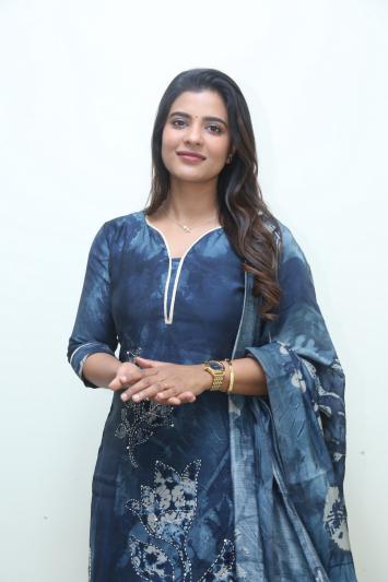 Aishwarya Rajesh (37)