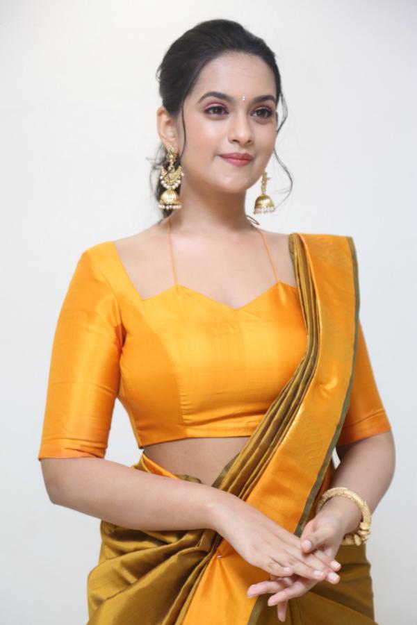 Samaira (45)