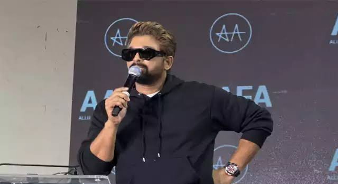 Allu Arjun Urges Fans To Stay Away From Social Media Fan Wars