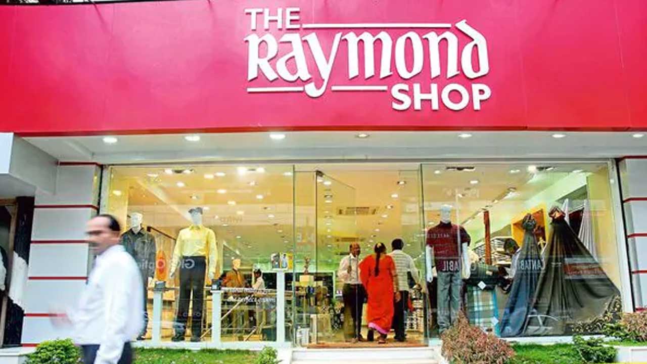 Raymond Lifestyle Launches Landmark 10th Annual Garment Exchange Program Raymond Lifestyle Launches Landmark 10th Annual Garment Exchange Program
