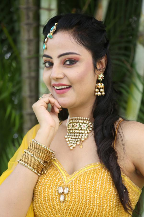 Meenakshi Jaiswal (8)