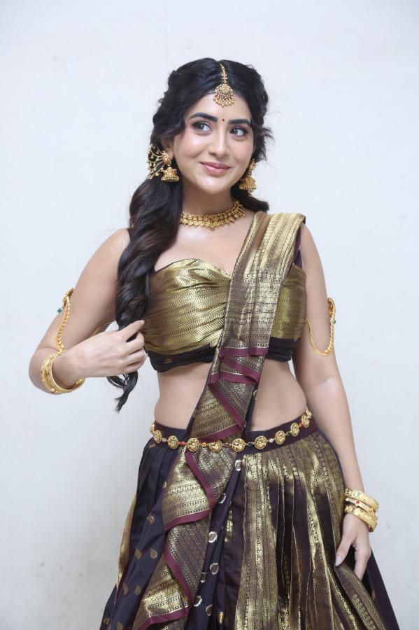 Rashi SIngh (11)