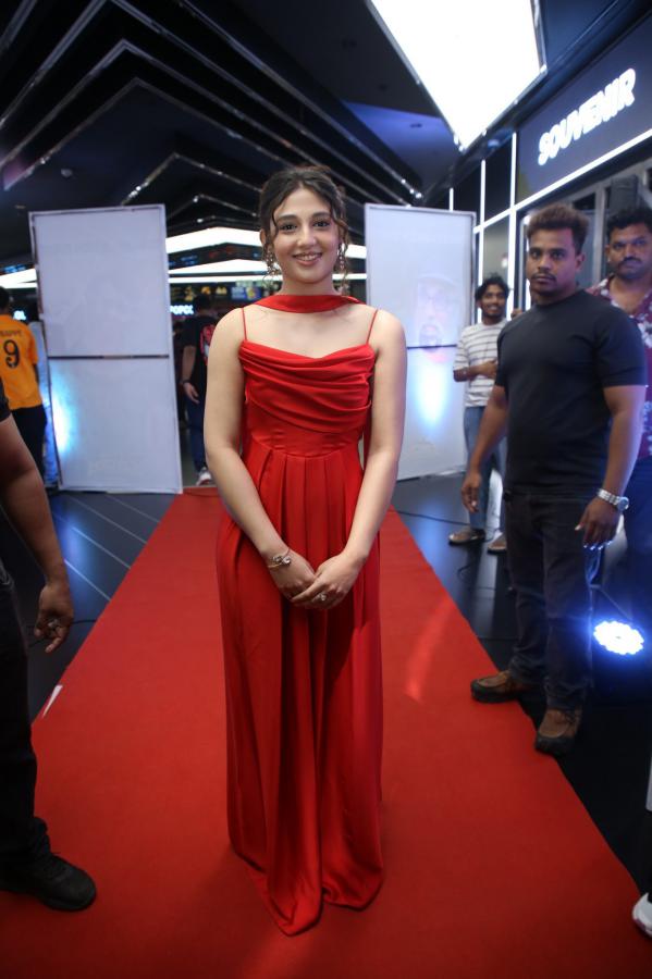 Ritika Nayak (28)