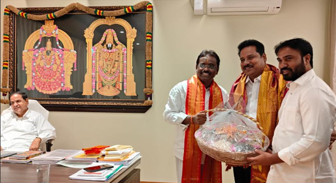 Sridhar Varma Meets Ttd Chairman B R Naidu And Senior Officials After Appointment As Svbc Chairman