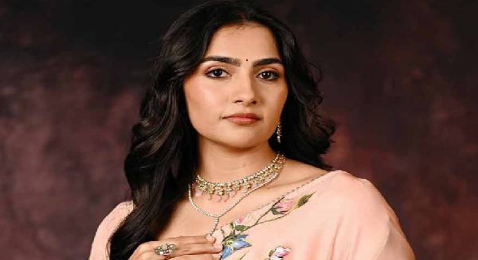 Rukmini Vasanth Faces Script Selection Debate All Eyes On Dragon 