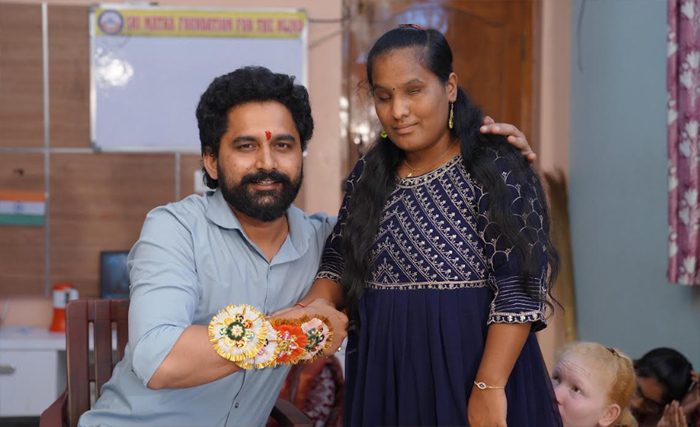 Actor Sanjosh Celebrates Rakhi with Visually Impaired Sisters, Extends Support Through Sanjosh Foundation Actor Sanjosh Celebrates Rakhi With Visually Impaired Sisters Extends Support Through Sanjosh Foundation