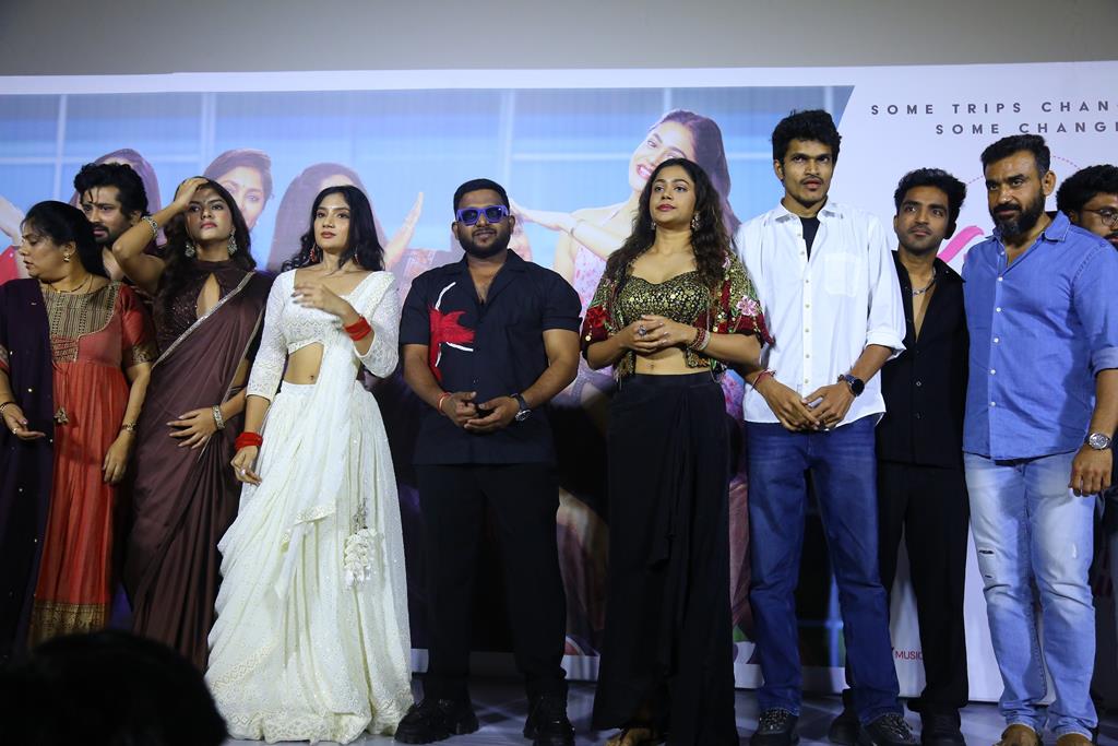 Happy Journey Movie Trailer Launch (2) (Copy)