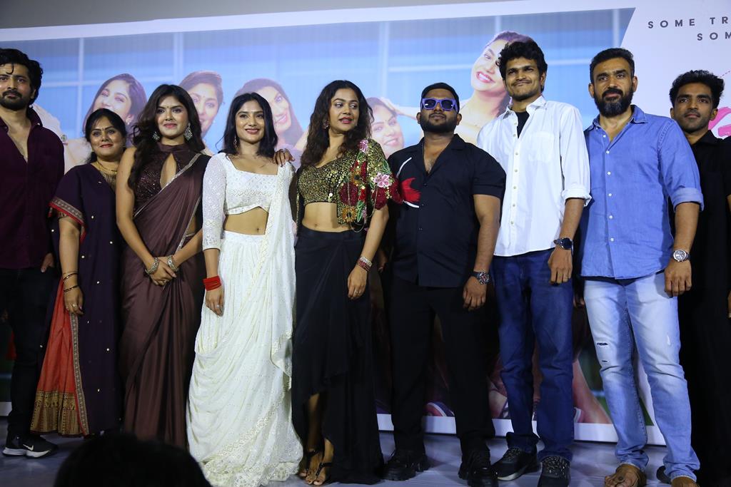 Happy Journey Movie Trailer Launch (24) (Copy)