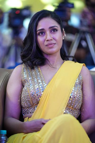 Nivetha Pethuraj (28) (Copy)