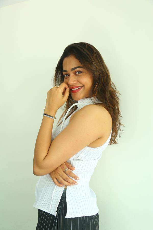 Payal Radhakirshna (111) (Copy)