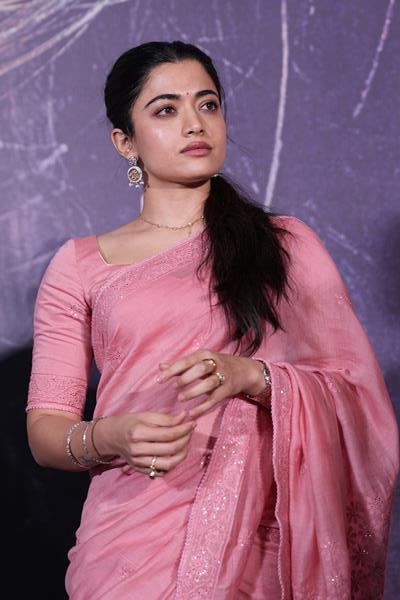 Rashmika Mandanna (27) (Copy)