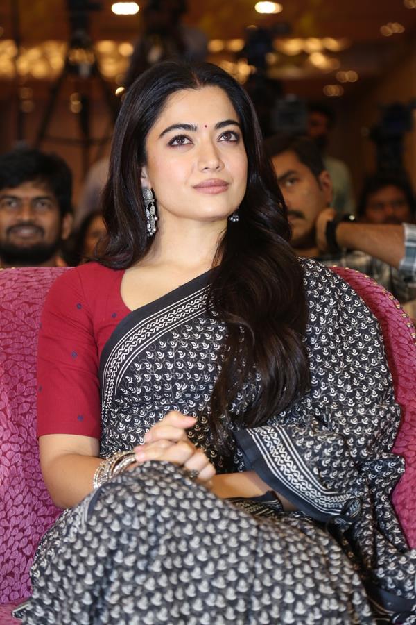 Rashmika Mandanna (63) (Copy)