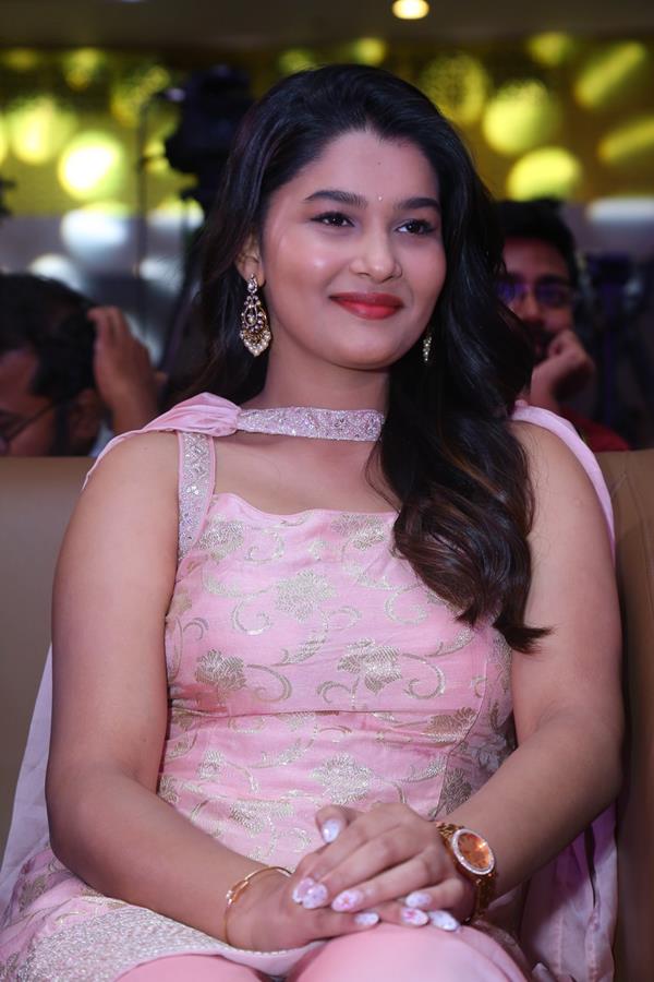 Yuvina Parthavi (10) (Copy)
