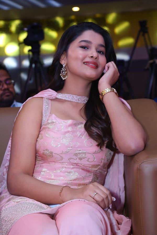 Yuvina Parthavi (18) (Copy)