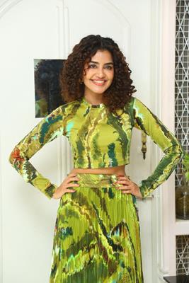 Anupama Parameswaran (8) (Copy)