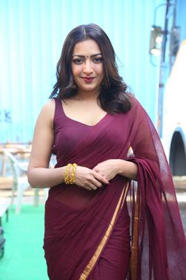 Catherine Tresa (19) (Copy)