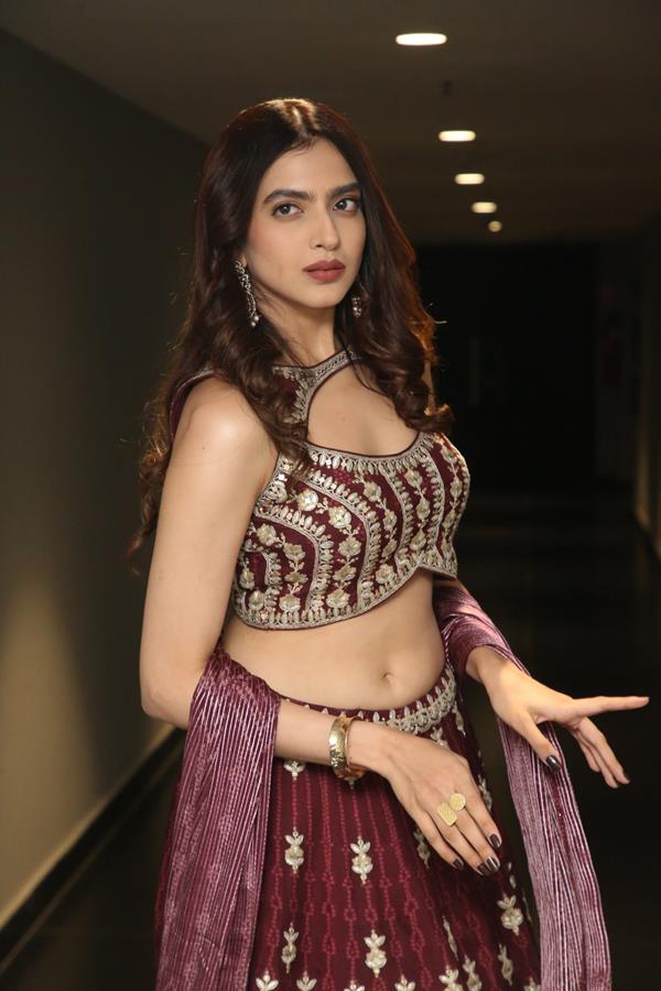 Kashika Kapoor (1) (Copy)