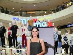 Sitara & Namrata Shirodkar inaugurated Max Fashion largest Bommala Koluvu