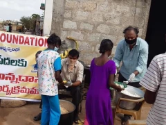 TANA Donates Lunch in Vijayawada 7 May 2020