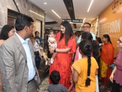 Anam Mirza launch HunyHuny's first store in Hyderabad