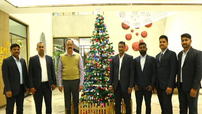 Aparna 17 Degrees North Club Celebrates Christmas in Elite Style